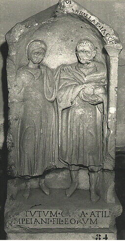 Cippe de Gabriella et de son mari ; Stèle de deux époux