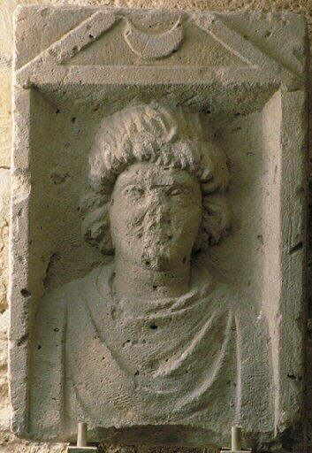 Stèle d'un homme