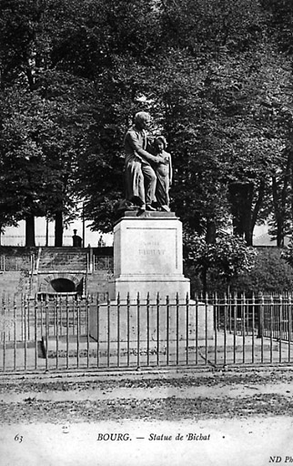 Bourg. Statue de Bichat