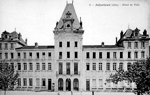2 - Jujurieux (Ain) - Hôtel de Ville