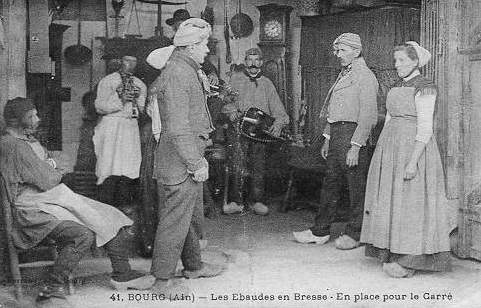 41. BOURG (Ain) - Les Ebaudes en Bresse - En place pour le Carré