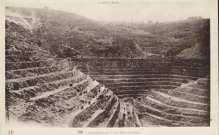 L'AVEYRON (en haut) / 79. - DECAZEVILLE. - LA DECOUVERTE (caractères rouges)
