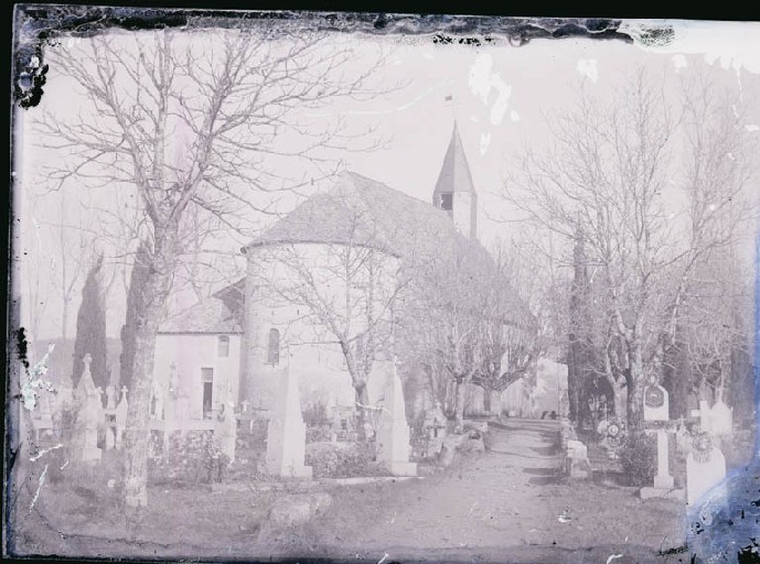Vue de Saint-Pierre-les-Eglises (titre factice)