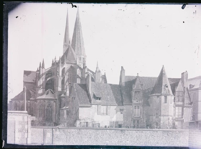Vue de Poitiers (titre factice)
